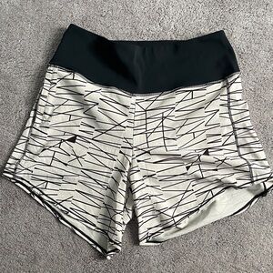 oiselle Black Waistband Cream Shorts with Black Abstract Print